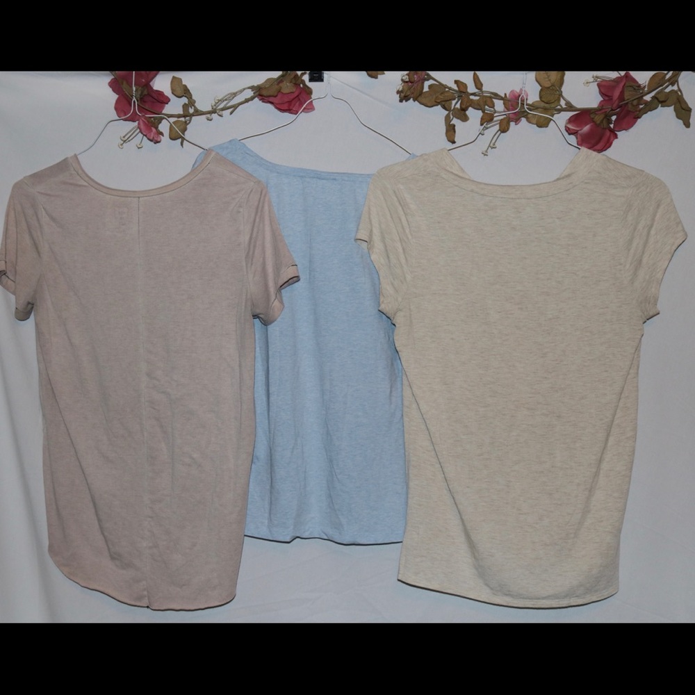 Spring Tee Bundle 🌸💙🌼 - Picture 2 of 5